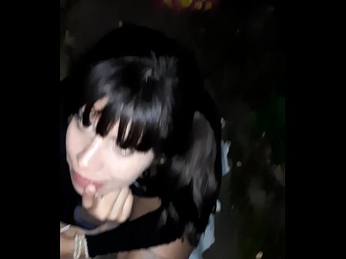 ❤️ 거리에서 사탕과 교환으로 부어오른 페니스 홈메이드 포르노 ko.bladesoul.top에서 ﹏